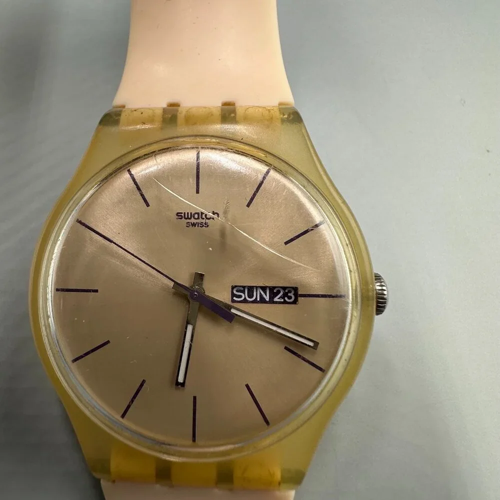 Swatch Rose Rebel Watch Unisex Date Window Round 40MM SUOT700 New Battery